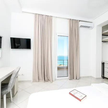 Villa Christianna Free Parking דירה